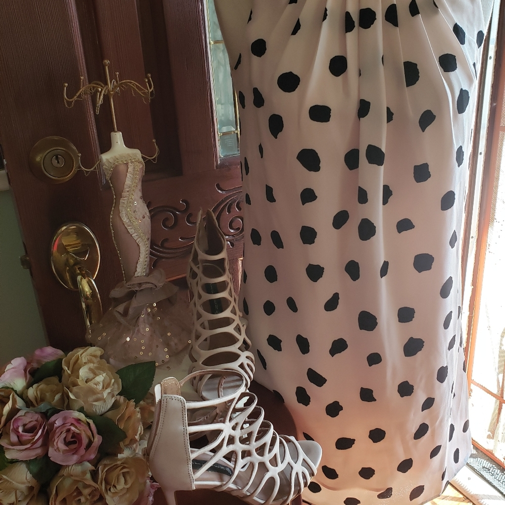 LOFT DRESS - Picture 10 of 11
